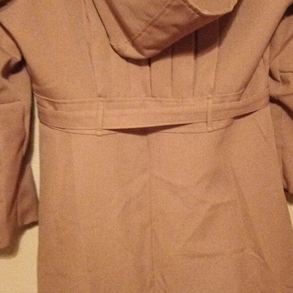 Long Tan Coat - Picture 12 of 16